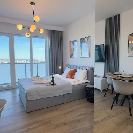 Апартаменты Urban Global Skyline Rafael Centrum , 17th Floor No 22, Free Garage, Self Check-in, No Deposit