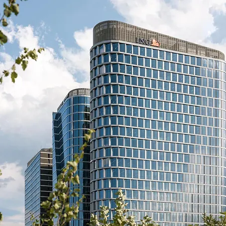 Apartament Urban Global Rafael - 17th Floor No 22- Air Condition - Balcony - Free Garage Katowice