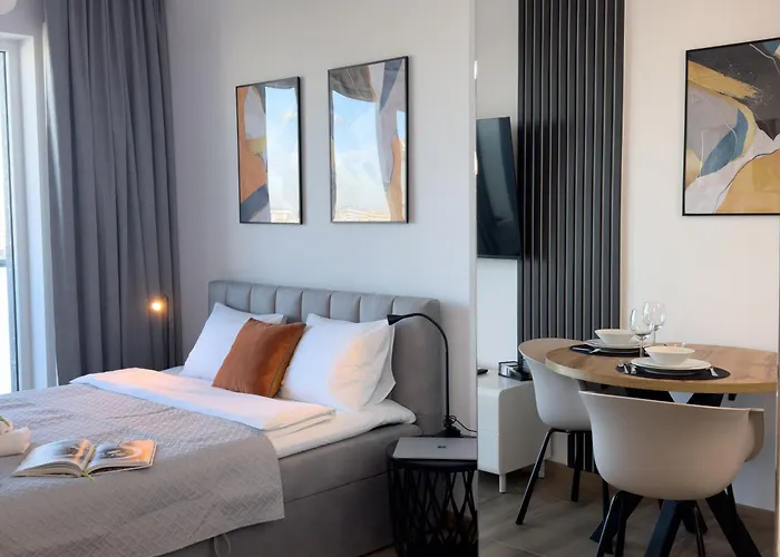 Urban Global Skyline Rafael Centrum , 17th Floor No 22, Free Garage, Self Check-in, No Deposit Apartament Katowice