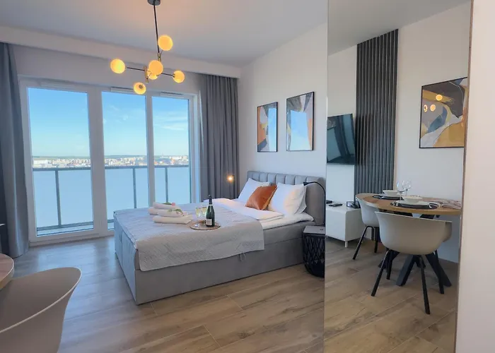 Apartament Urban Global Skyline Rafael Centrum , 17th Floor No 22, Free Garage, Self Check-in, No Deposit