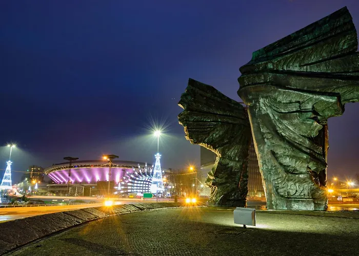 Urban Global Skyline Rafael Centrum , 17th Floor No 22, Free Garage, Self Check-in, No Deposit